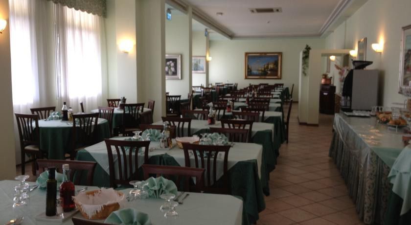 Hotel Austria Caorle Buitenkant foto