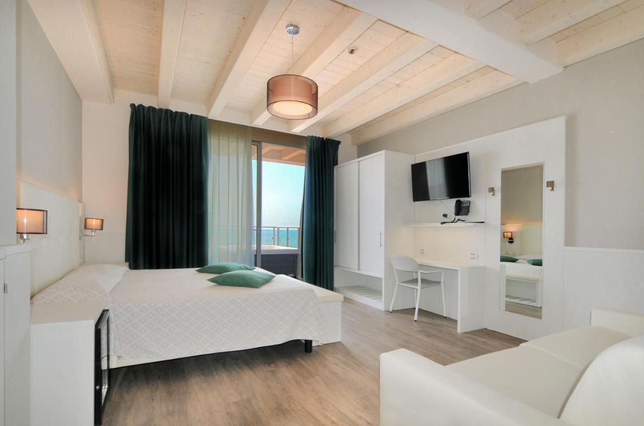 Hotel Austria Caorle Buitenkant foto