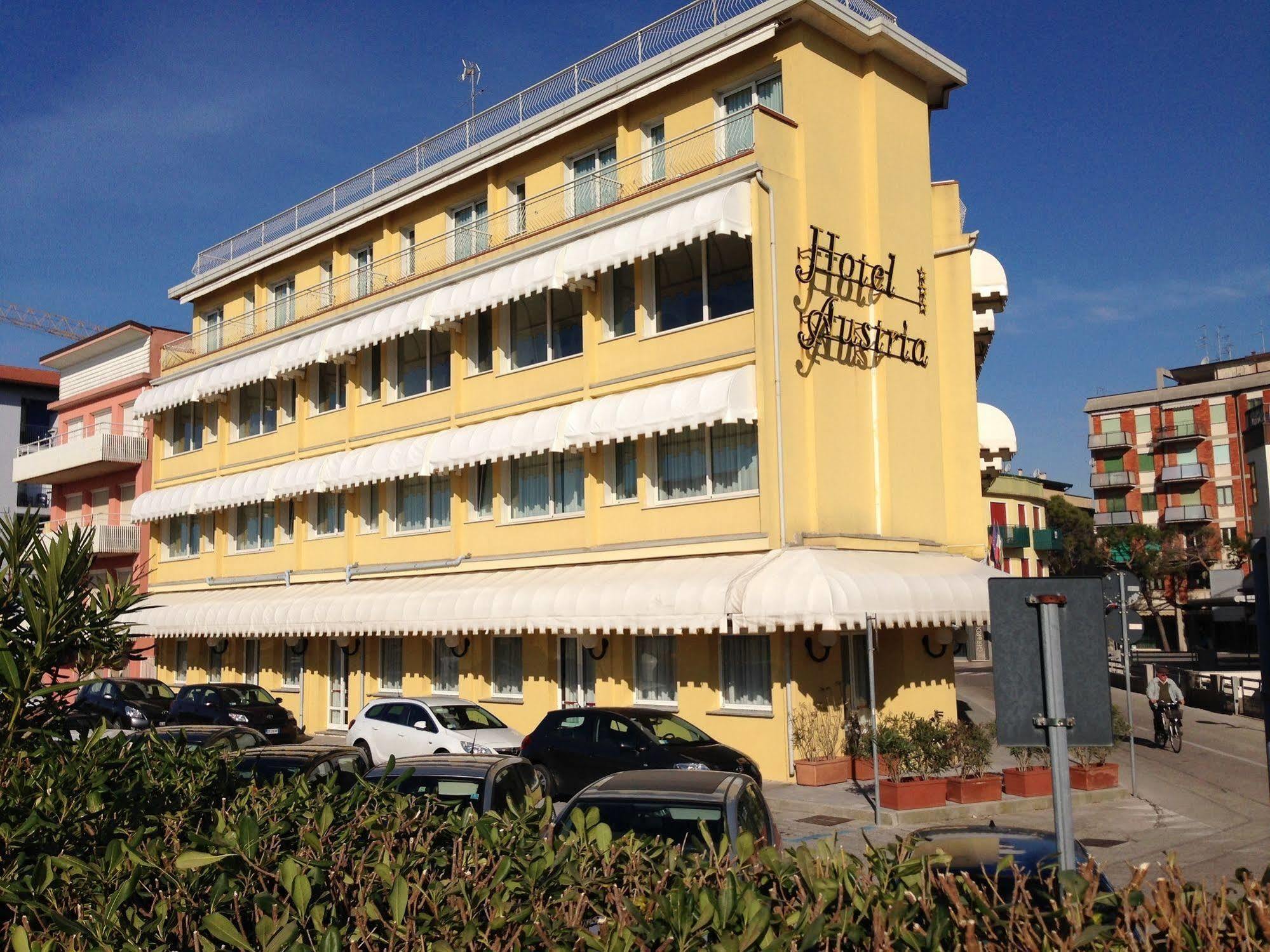 Hotel Austria Caorle Buitenkant foto