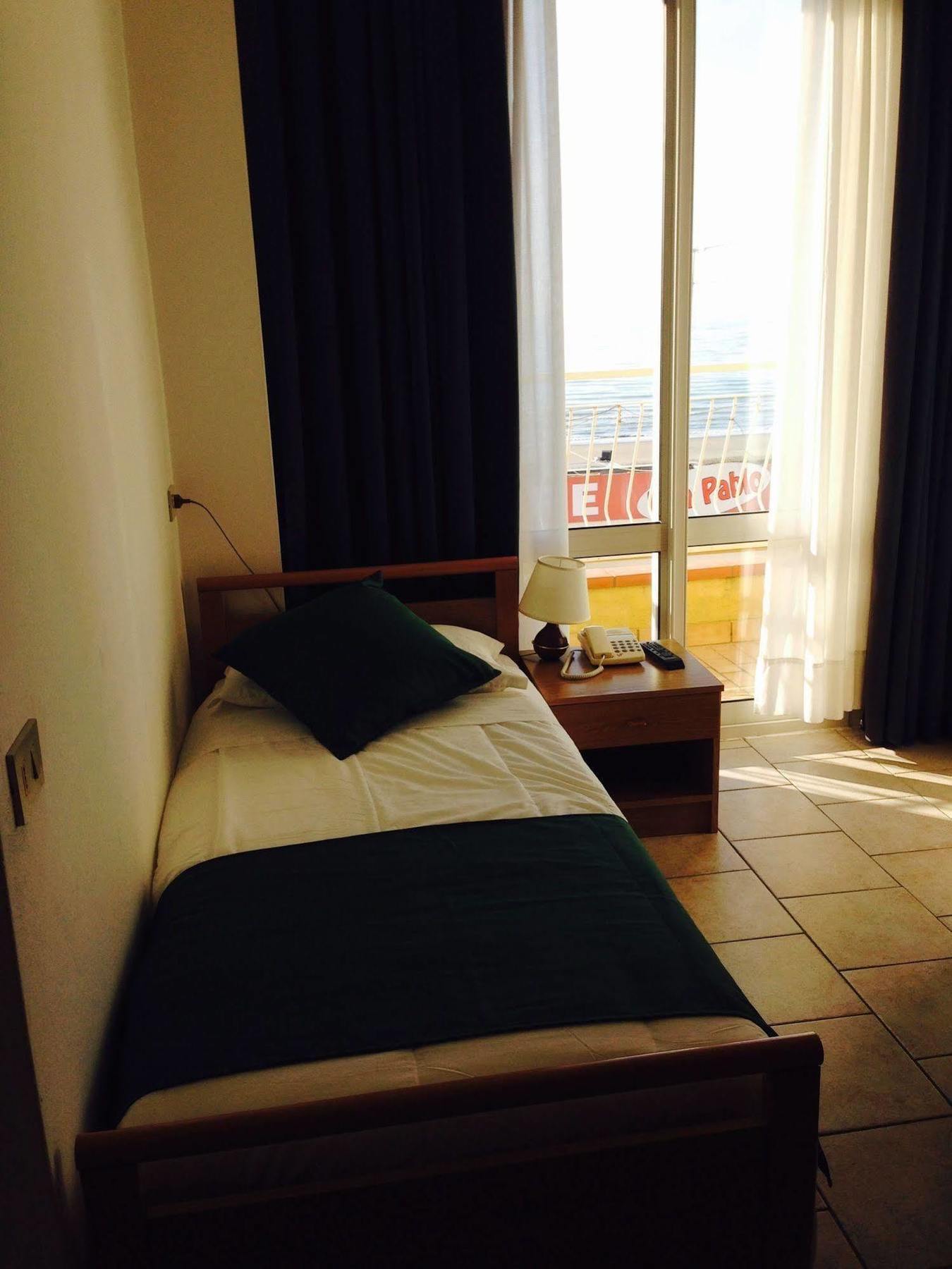 Hotel Austria Caorle Buitenkant foto