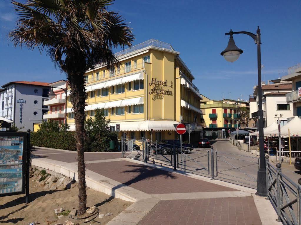 Hotel Austria Caorle Buitenkant foto