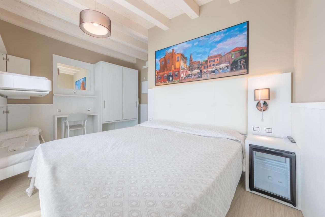 Hotel Austria Caorle Buitenkant foto