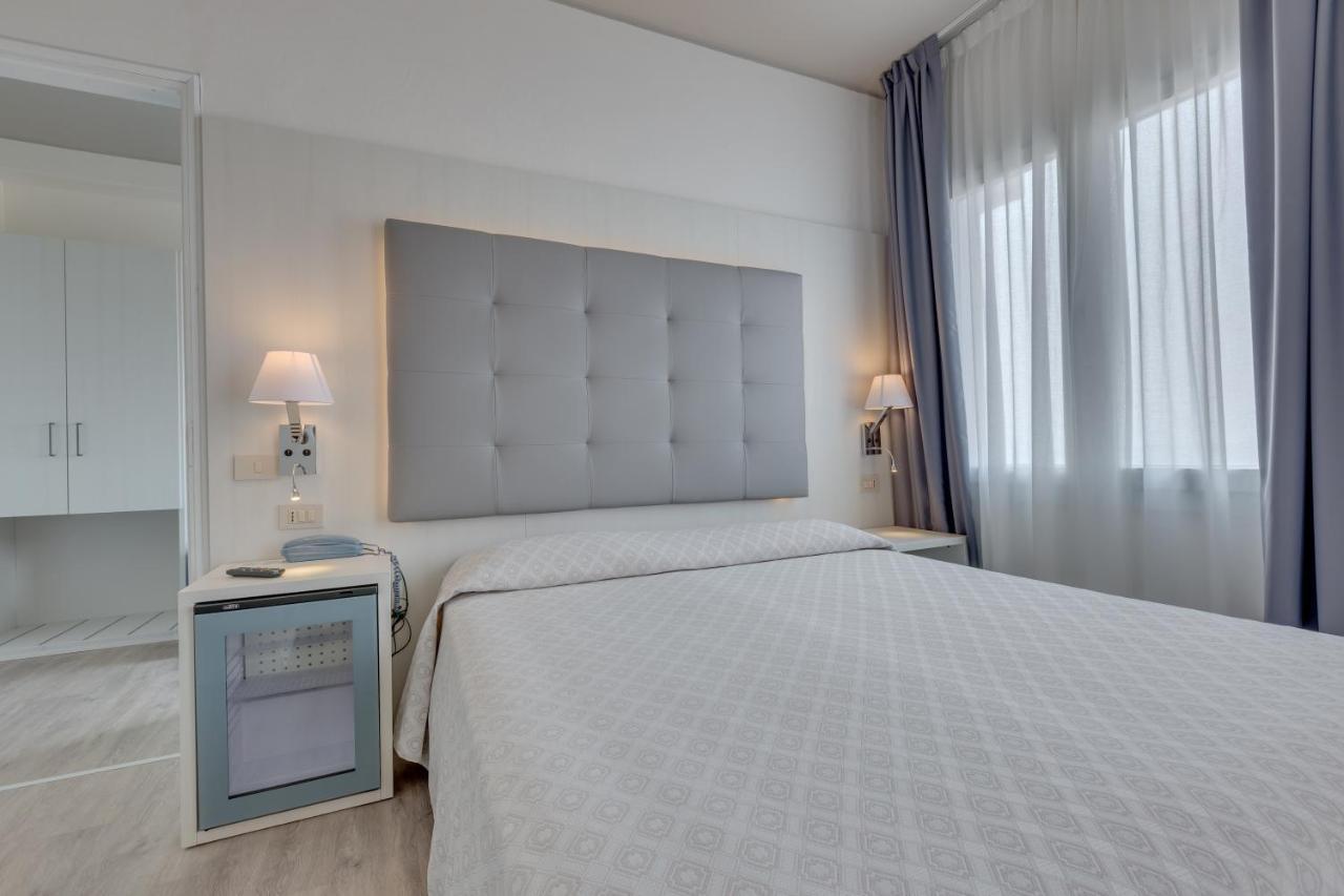 Hotel Austria Caorle Buitenkant foto